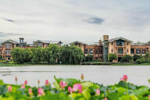 鎮(zhèn)江一泉·金山湖畔酒店